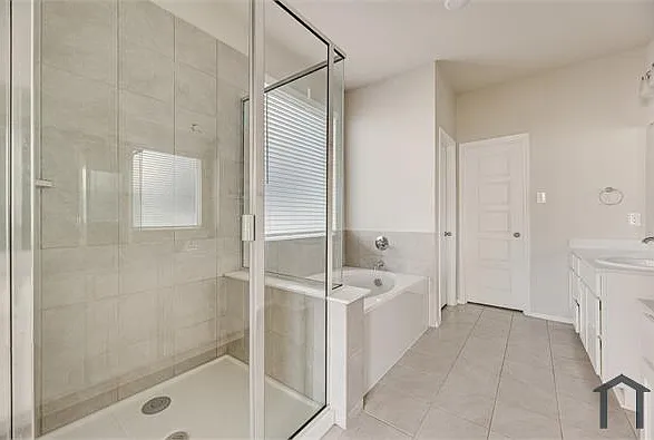 5913 Hopkins Dr — Photo 9