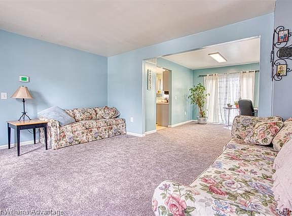 5th image of 33529 Rhonswood St