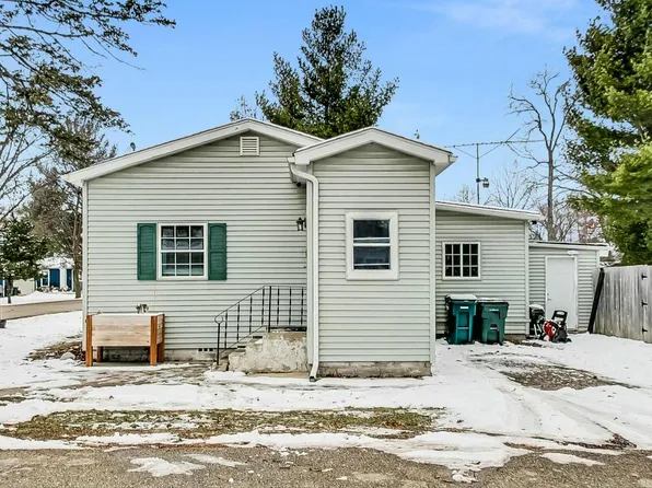 W1270 Poinsetta ROAD, Genoa City, WI 53128