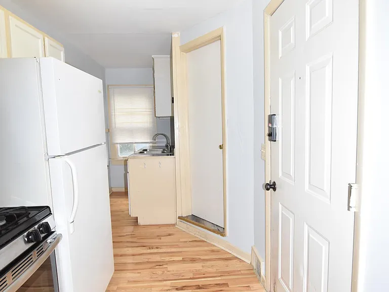 457 Talma St #2 — Photo 2