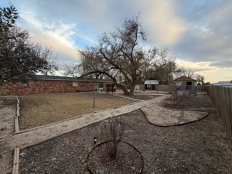 3408 Upland Ave — Photo 26