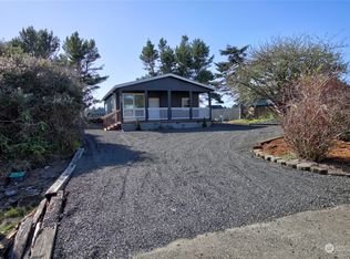 249 Octopus Ave NE, Ocean Shores, WA