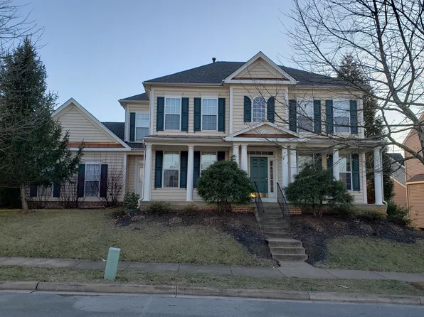 281 Prospect Hill Blvd, Charles Town, WV 25414