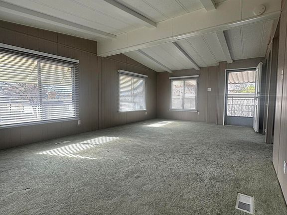 4th image of 205 Sunset Drive -- #108