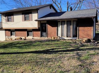 18280 Wallis Dr, Sainte Genevieve, MO 63670
