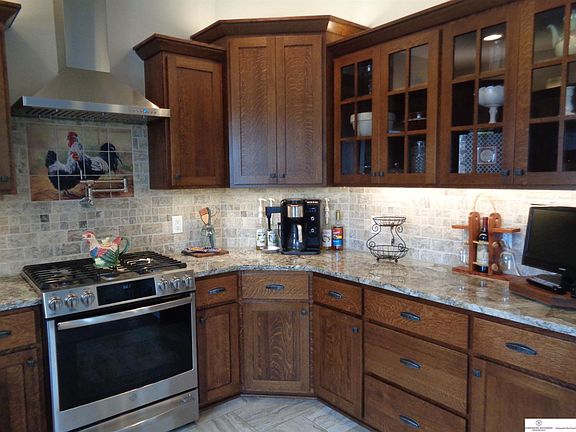 3rd image of 912 Southridge Dr