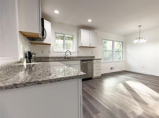 1754 Meadowglades Dr, Decatur, GA 30035