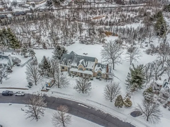 10 Red Robin Way, Raritan Twp., NJ 08822