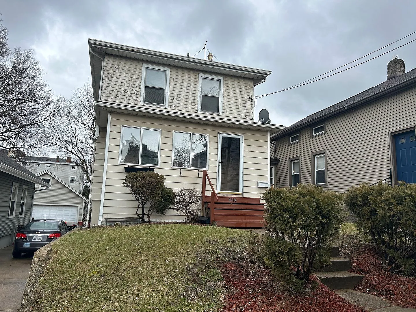 3 Bedroom House — Photo 1