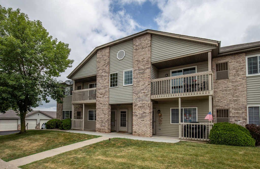 W169S7586 Gregory Dr, Muskego, WI 53150 Zillow