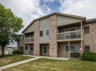 W169S7586 Gregory Dr, Muskego, WI 53150