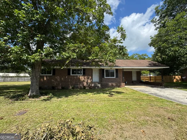 134 Limestone Rd, Cochran, GA 31014