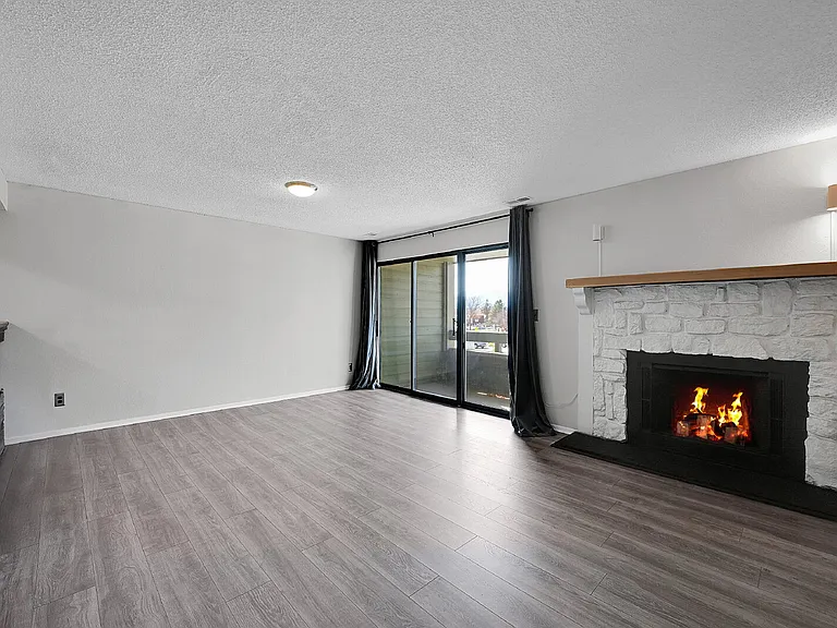 148 W Rockrimmon Blvd #201 — Photo 11
