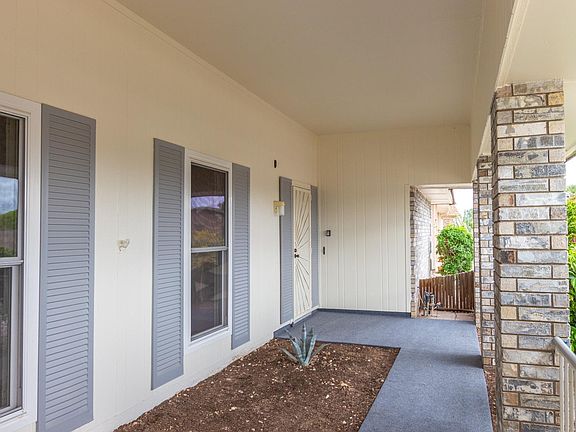 3rd image of 16614 N Meadow Park Dr