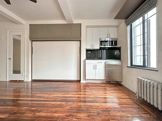 Rented by Compass | media 18