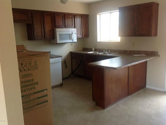 3rd image of 4050 E Saint Catherine Ave
