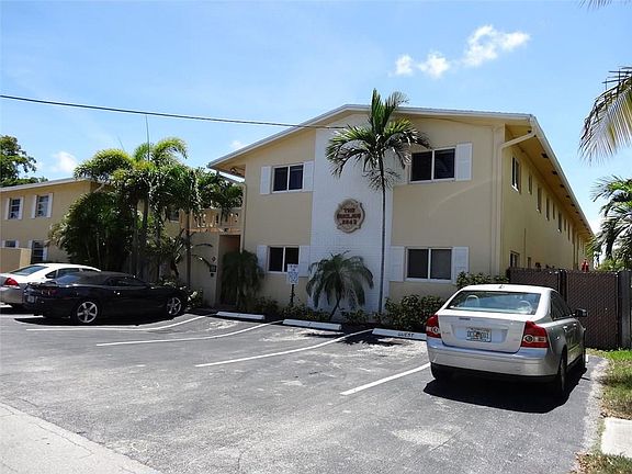 2nd image of 2643 NE Ne 8th Avenue #7