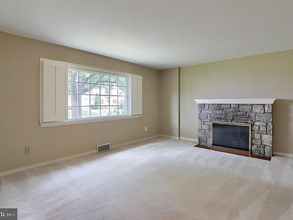 4th image of 1513 Sunset Ave