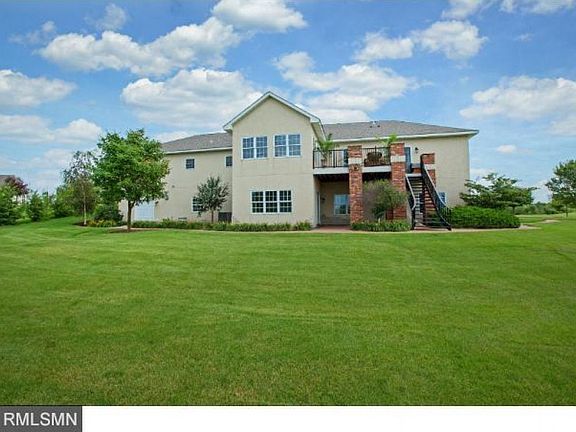 3rd image of 851 Hahn Dr