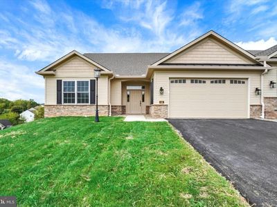416 Ledge Rock Dr #20, York, PA, 17402