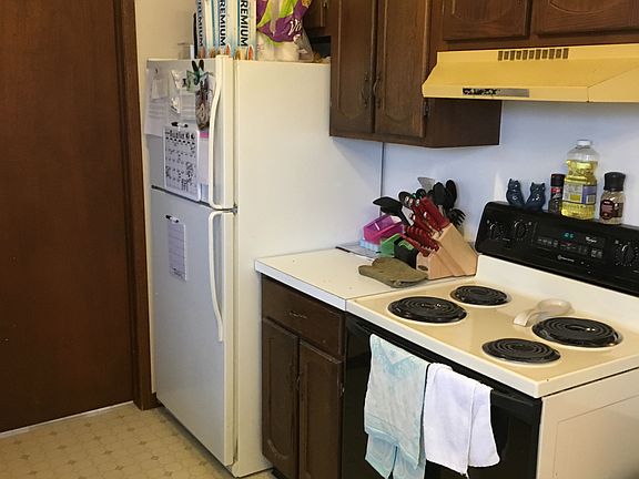 4th image of 417 Opal Cir #419