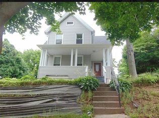 27 Pearl St, Meriden, CT 06450