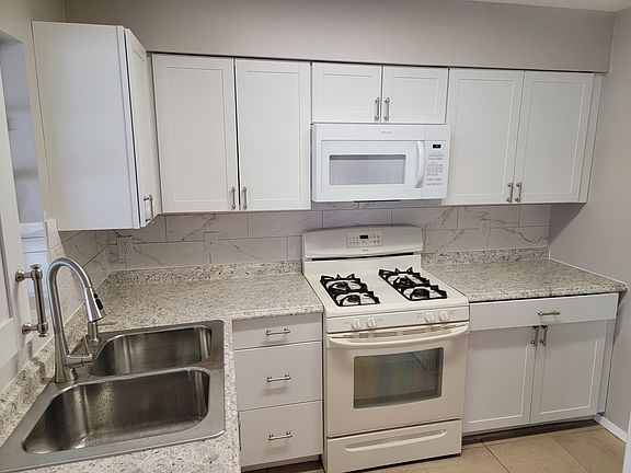2nd image of 8018 N Newport Ave