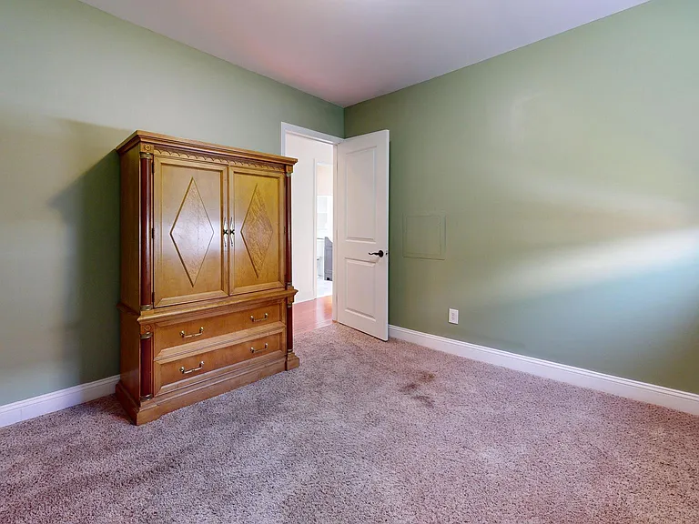 8902 Blue Grass Rd — Photo 32