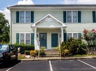 456 Cityview Ln, Fayetteville, NC 28301