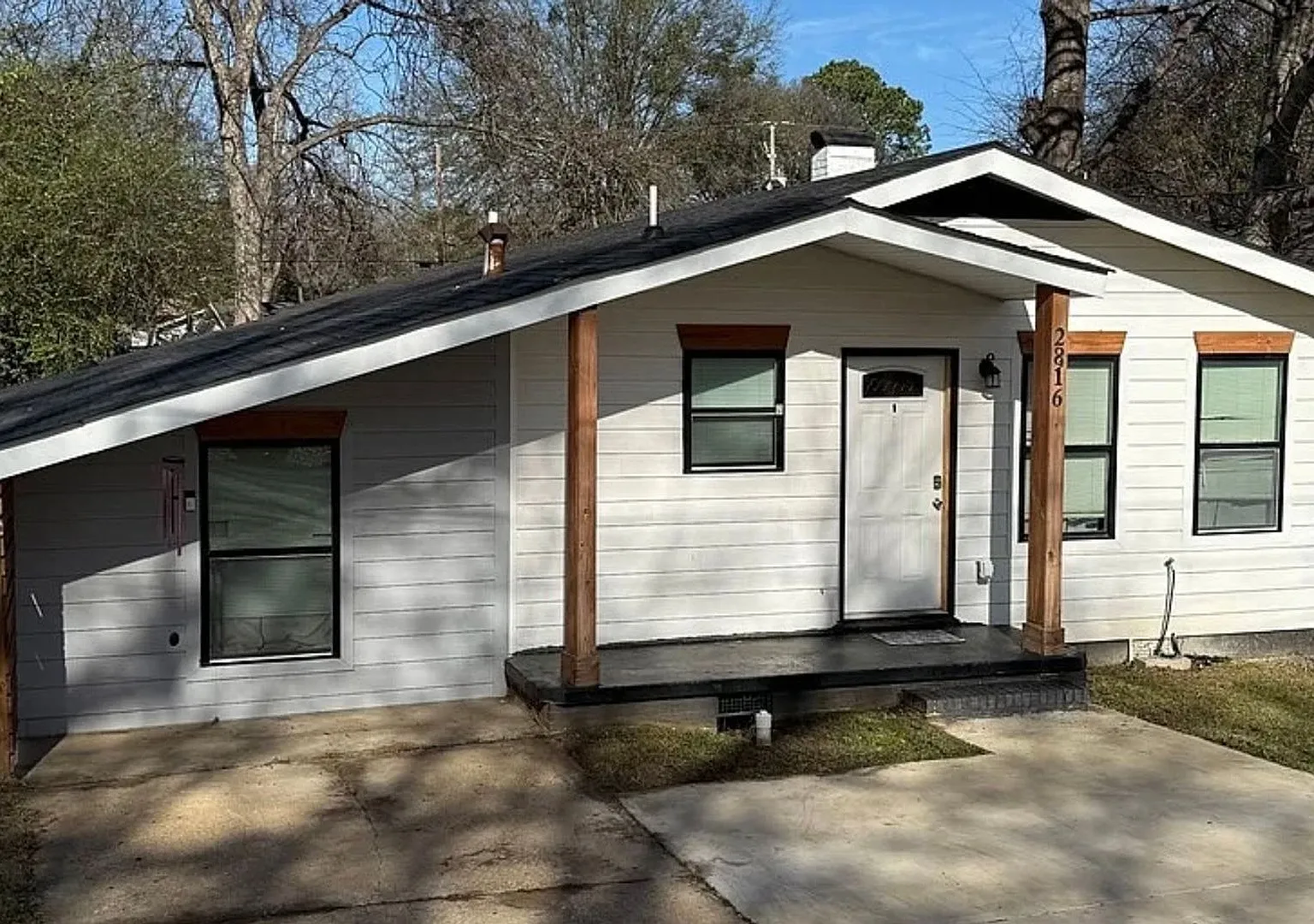 3 bedroom, 2 bath - Available for immediate move in — Photo 1