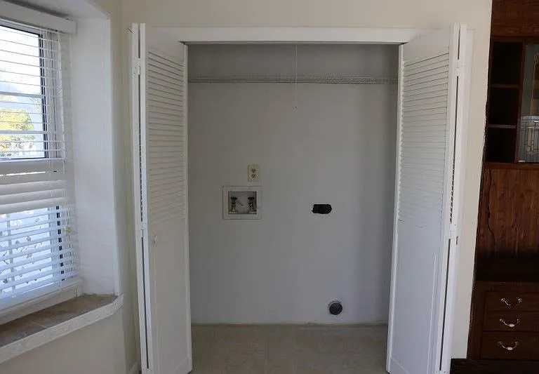 1641 Toledo Ave — Photo 7