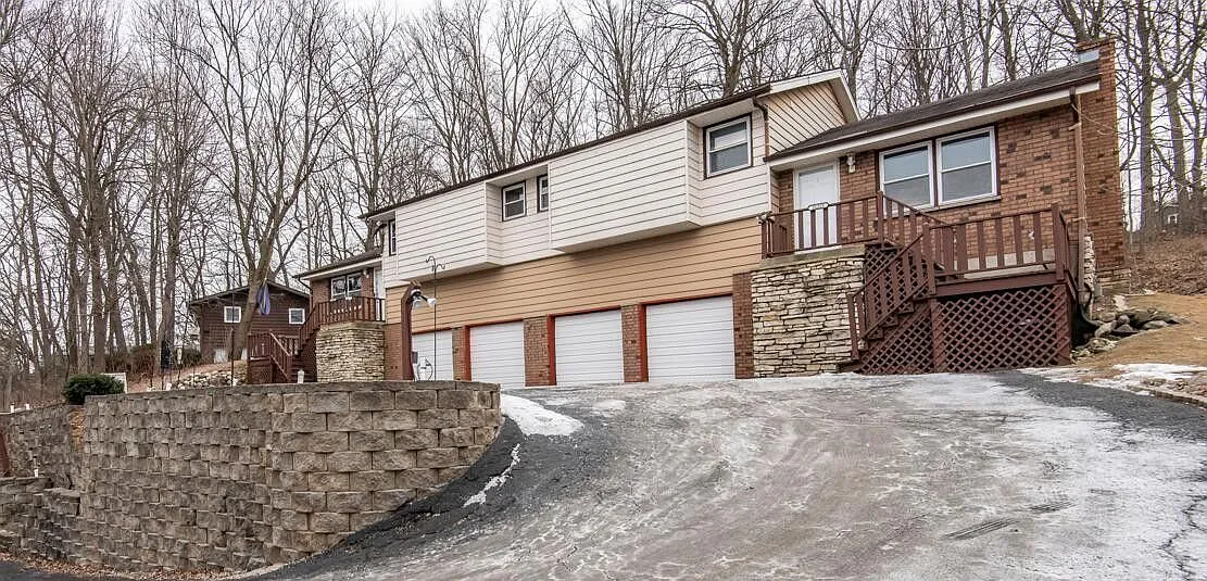 3 bed, 2.5 bath, 1450 sqft, $2,495 — Photo 4