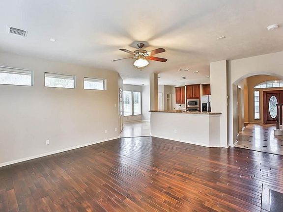 5th image of 12634 Blackstone River Dr