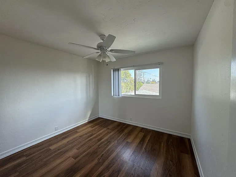 3222 Collier Ave — Photo 8