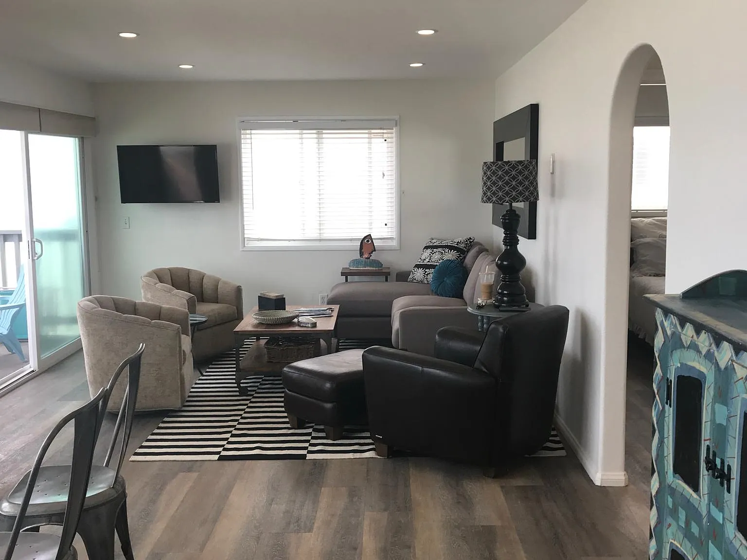 1460 Seacoast Dr — Photo 3