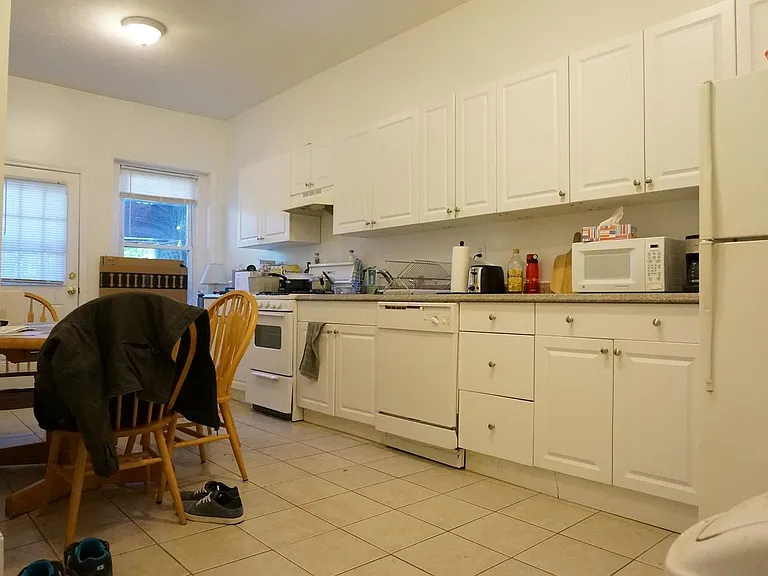 83 Brighton Ave #1L — Photo 7