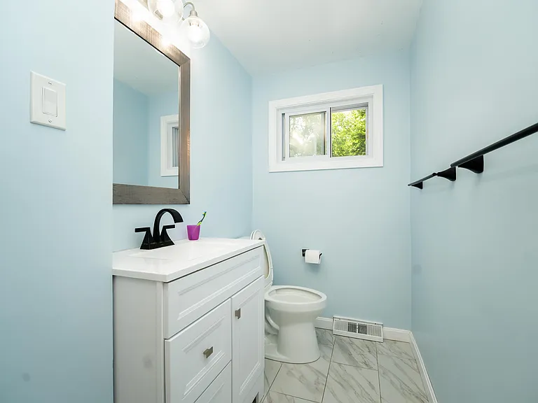 6 Tufts Rd — Photo 11