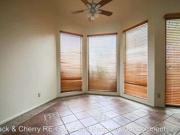 5th image of 3326 Brookfield Dr