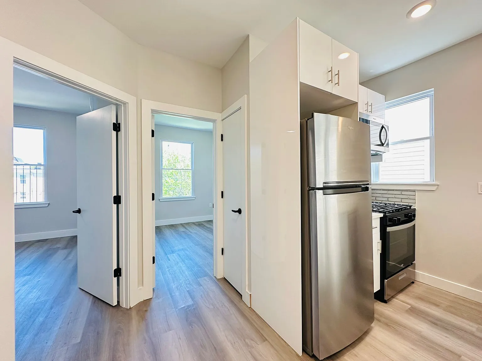 124 Neptune Ave — Photo 3