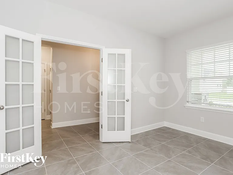 12069 Bridgehampton Rd — Photo 11