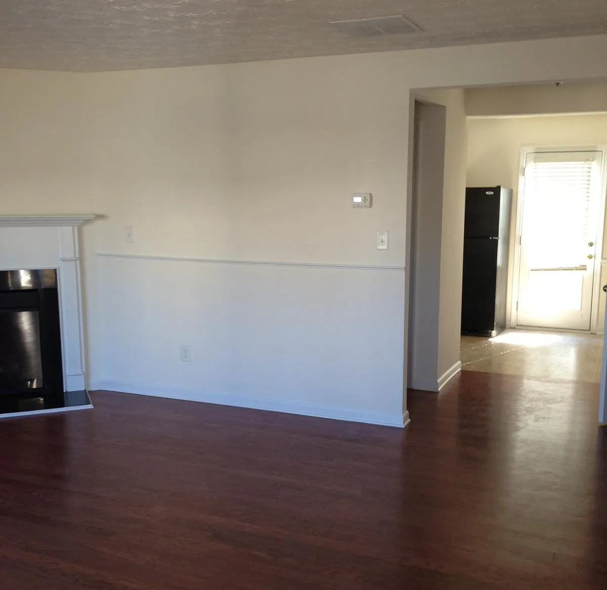 Building Photo - 1423 Little Creek Dr
