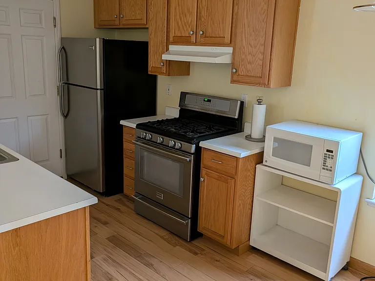 833 N San Antonio Rd — Photo 1