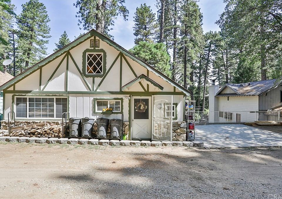 1st image of 22867 Waters Dr