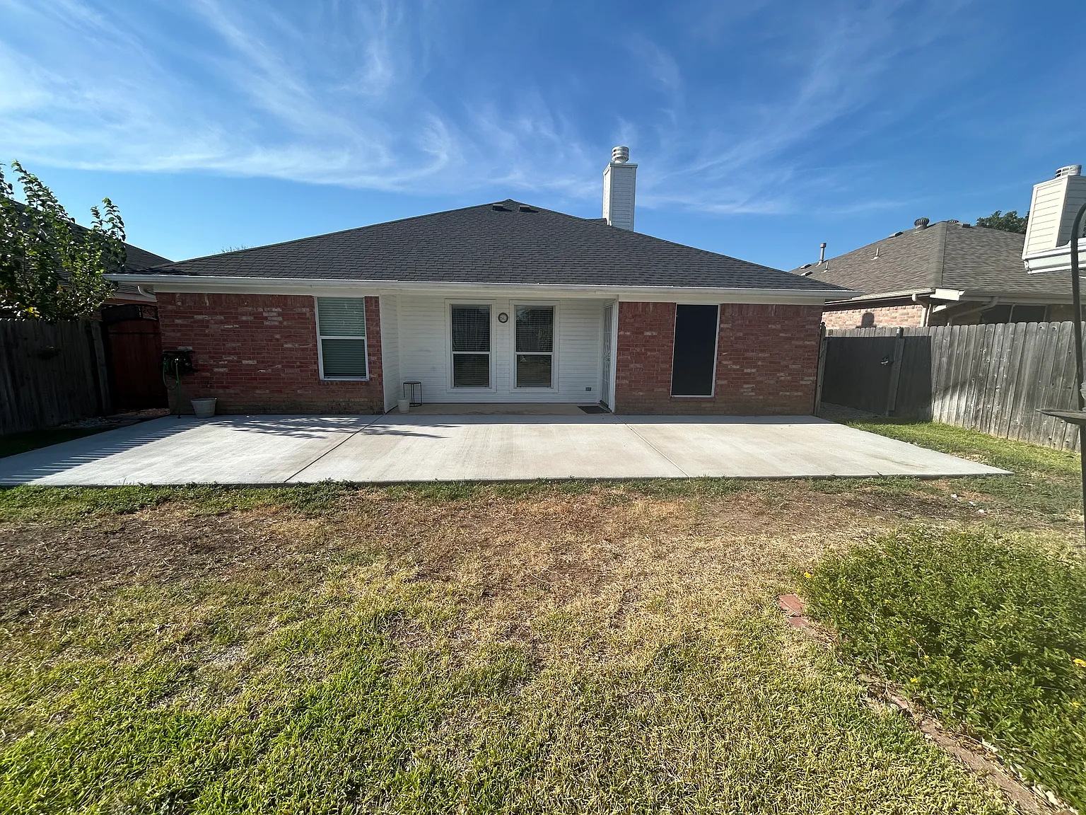 3 bed, 1539 sqft, $2,100 — Photo 3
