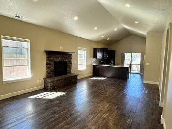 3 bed, 1543 sqft, $2,900 — Photo 4
