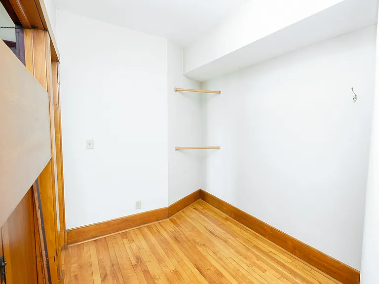 Legacy Rose Flats — Photo 19