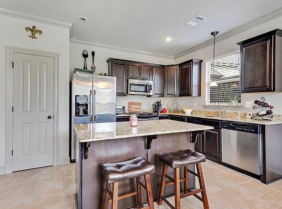4th image of 10527 Grace Ln