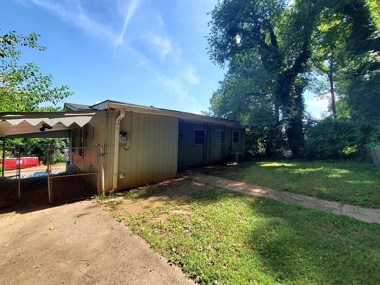 310 Lincoln St SW — Photo 20