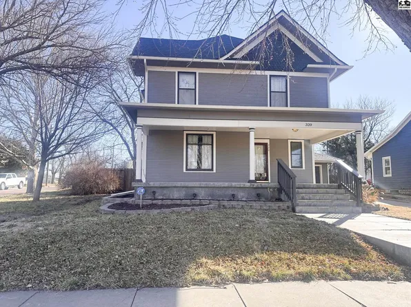 320 N Jackson St, Pratt, KS 67124