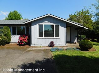 38460 Sandy Heights St, Sandy, OR 97055